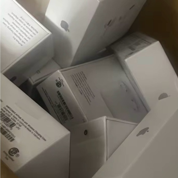 Pod’s 2nd Gen White Product Packaging